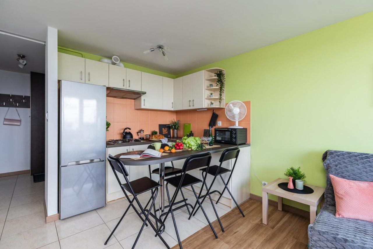 Superapart Saska 48A, Sleek 6Th-Floor Studio With Balcony & Elevator Access Warsaw Luaran gambar